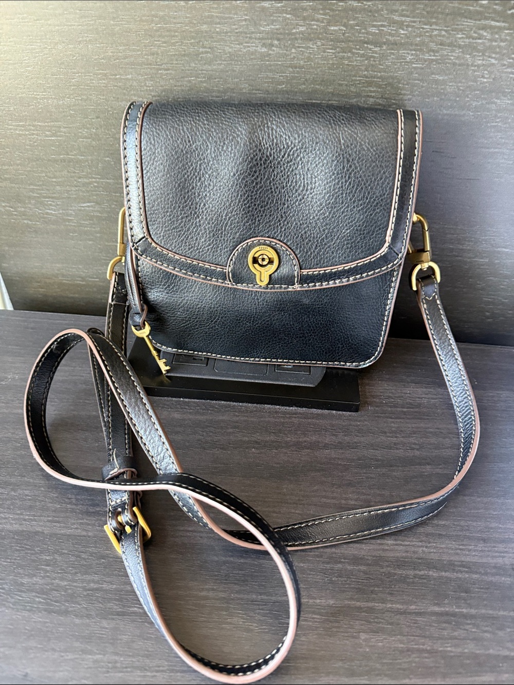 Fossil Classic Black Leather Crossbody Bag with Gold Hardware